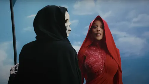 « Prenez soin de vous » : Doja Cat supprime son compte Instagram