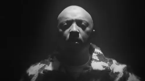 « C24 » : regardez le clip du nouveau titre de Soprano