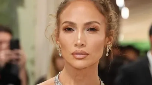 Jennifer Lopez, Donald Glover… ces artistes qui ont foulé le tapis...