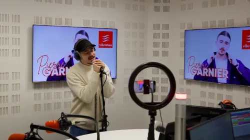 Pierre Garnier va rééditer son album et intégrer la Star Academy en...