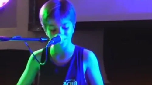 Le fils de Shakira reprend "Manos De Tijera" de Camilo et rend sa...