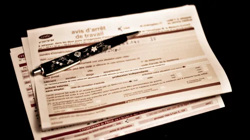 Arrêts maladie : les 3 jours de carence vont-ils passer à 7 ?