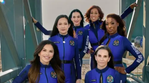 Katy Perry a la tête dans les étoiles !