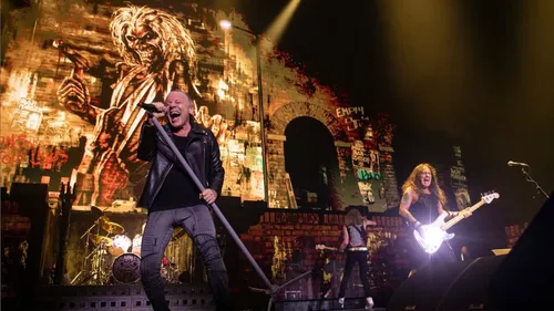 Iron Maiden : le manager fustige les fans qui utilisent leurs...