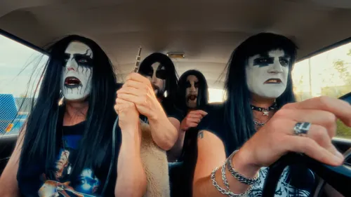 Découvrez le nouveau single complètement dingue de Royal Republic 