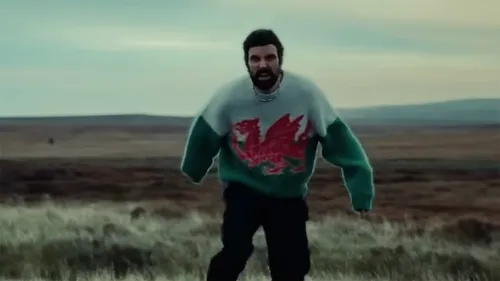 Kasabian dévoile un nouveau single solaire et stupéfiant