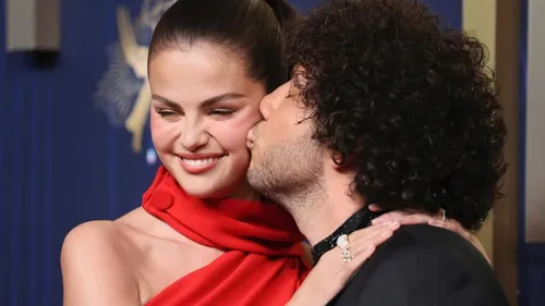 Selena Gomez a dit oui à Benny Blanco.