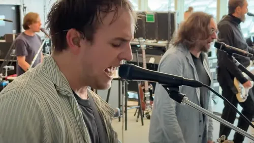 (vidéo) Matmatah nous ouvre les portes de leur studio de répétition...