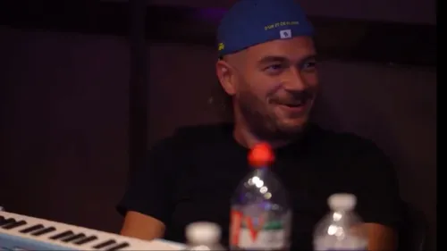 Bientôt un docu sur Jul en studio