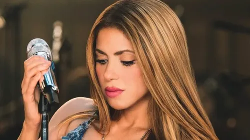 Shakira célèbre les 20 ans d'Oral Fixation Vol. 2 : l'album qui a...