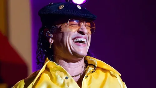 Elvis Crespo enflamme Portorico avec "Tatuaje  en live" !