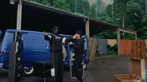 Boîte Noire dévoile le clip délirant de  “Sa Ka Fet” avec Kerchak...
