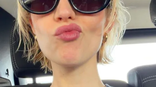 Angèle x Justice : la collab qui affole  la planète électro