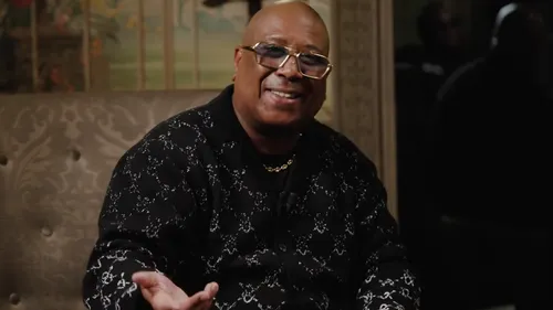 “Carré d’As” : Jacky Brown réunit des légendes du rap français