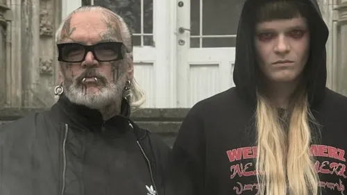Le physio du Berghain expose à Paris