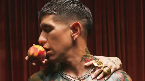 Lenny Tavárez : la salsa descend dans les stades !