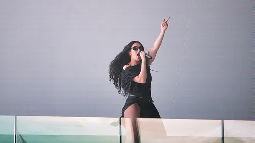 La chanteuse Charli XCX au casting du Narnia de Greta Gerwig ?