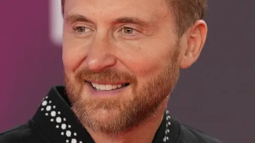 Il ne vous reste que quelques heures pour rejoindre David Guetta à...
