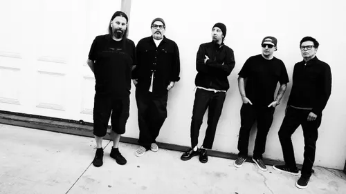"Private Music" : le dixième album de Deftones est disponible !