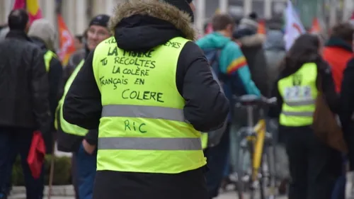 #GiletsJaunesSaison2 : un appel à la mobilisation face à la hausse...