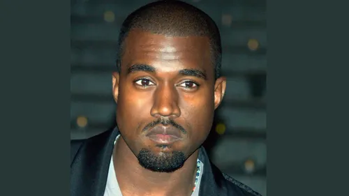 Kanye West visé par une plainte pour violation de droits d’auteur