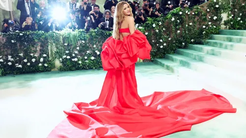 Ces artistes latinos qui ont brillé sur le tapis rouge du Met Gala...