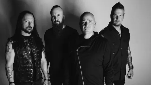Disturbed : interview de David Draiman à l’occasion de la sortie de...