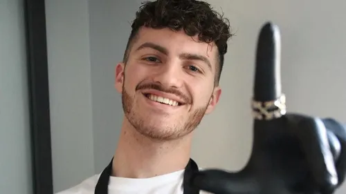 Une box et un livre : le pâtissier tourangeau Dorian Tudeau...