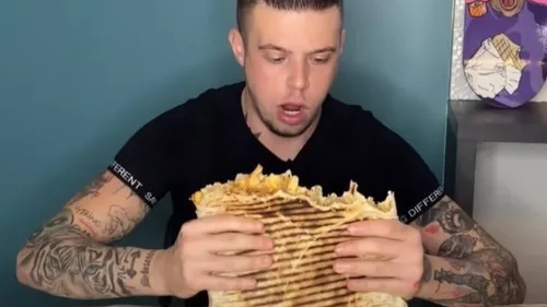 Alan FoodChallenge : même le RER A se moque du youtubeur !