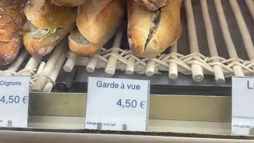 Un sandwich baptisé « garde à vue » fait le buzz dans une...
