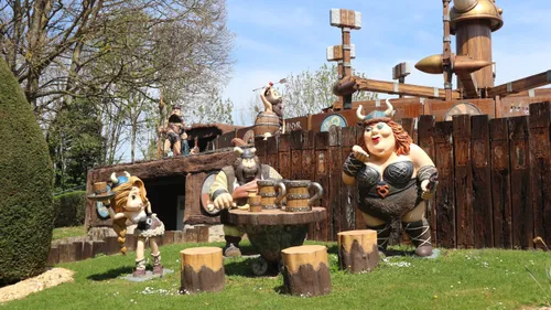 Envie de travailler au Parc Astérix ? La campagne de recrutement...