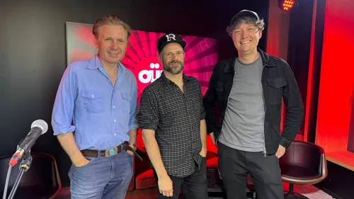 Franz Ferdinand en session acoustique et interview sur Oüi FM