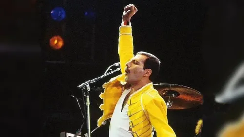 Selon une biographie Freddie Mercury aurait eu une fille