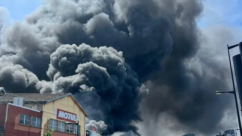 Incendie à Aubervilliers : la préfecture recommande de fermer ses...