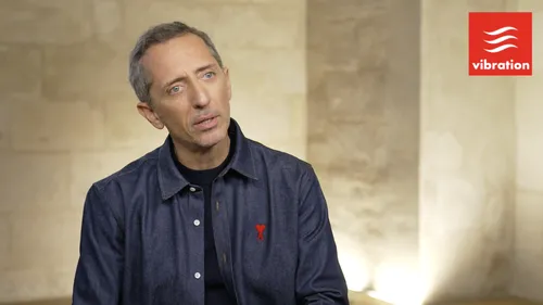 "Reste un peu" : Gad Elmaleh parle de son émerveillement pour les...