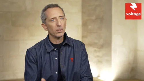 "Reste un peu" : Gad Elmaleh parle de son émerveillement pour les...