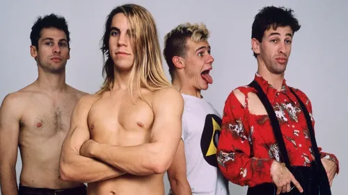 « The Rise of the Red Hot Chili Peppers » : un documentaire hommage...