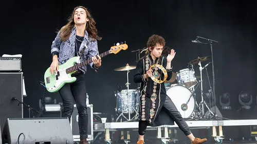 LA NOUVEAUTE DU 16-20 : Greta Van Fleet - "Falling Sky"