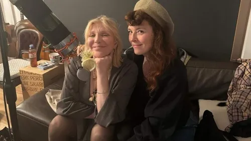 Hole bientôt de retour ?