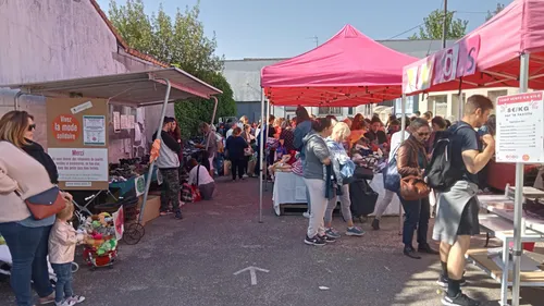 Mérignac : une vente au kilo chez AMOS pour s'habiller responsable...