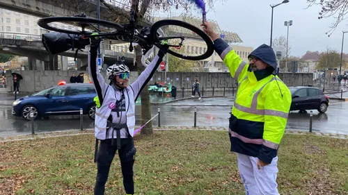 Bordeaux : les ambulanciers manifestent leur mécontentement jusqu'à...