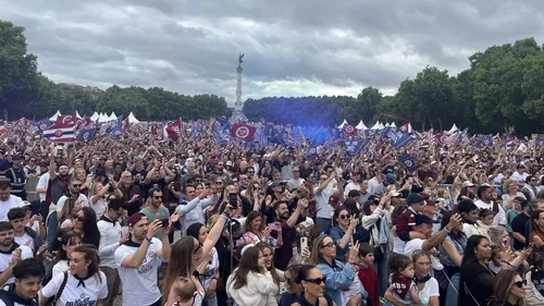 Photos : l'UBB a fêté son titre dans les rues de Bordeaux 