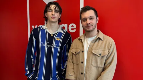 PETIT BISCUIT : réécoutez son interview dans le Warm Up Voltage !