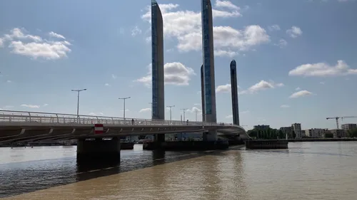 Le Pont Chaban Delmas de nouveau fonctionnel à Bordeaux