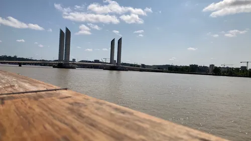 Pont Chaban-Delmas : la levée annulée après la découverte d'un...