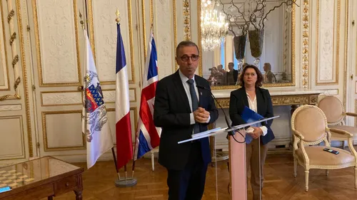 Bordeaux : Charles III et Pierre Hurmic planteront ensemble un...