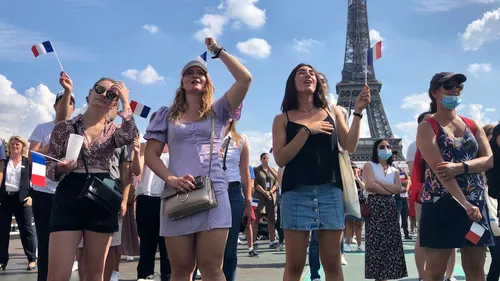 À Paris, les fans acclament les champions des Jeux Paralympiques 2021