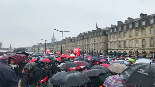 Réforme des retraites : mobilisation massive en Gironde et...