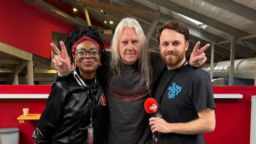 Biff Byford de Saxon en interview sur Oüi FM