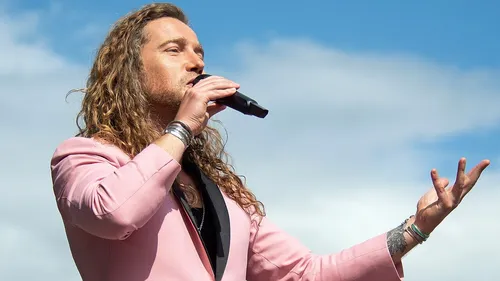 Julien Doré veut-il arrêter la musique ?